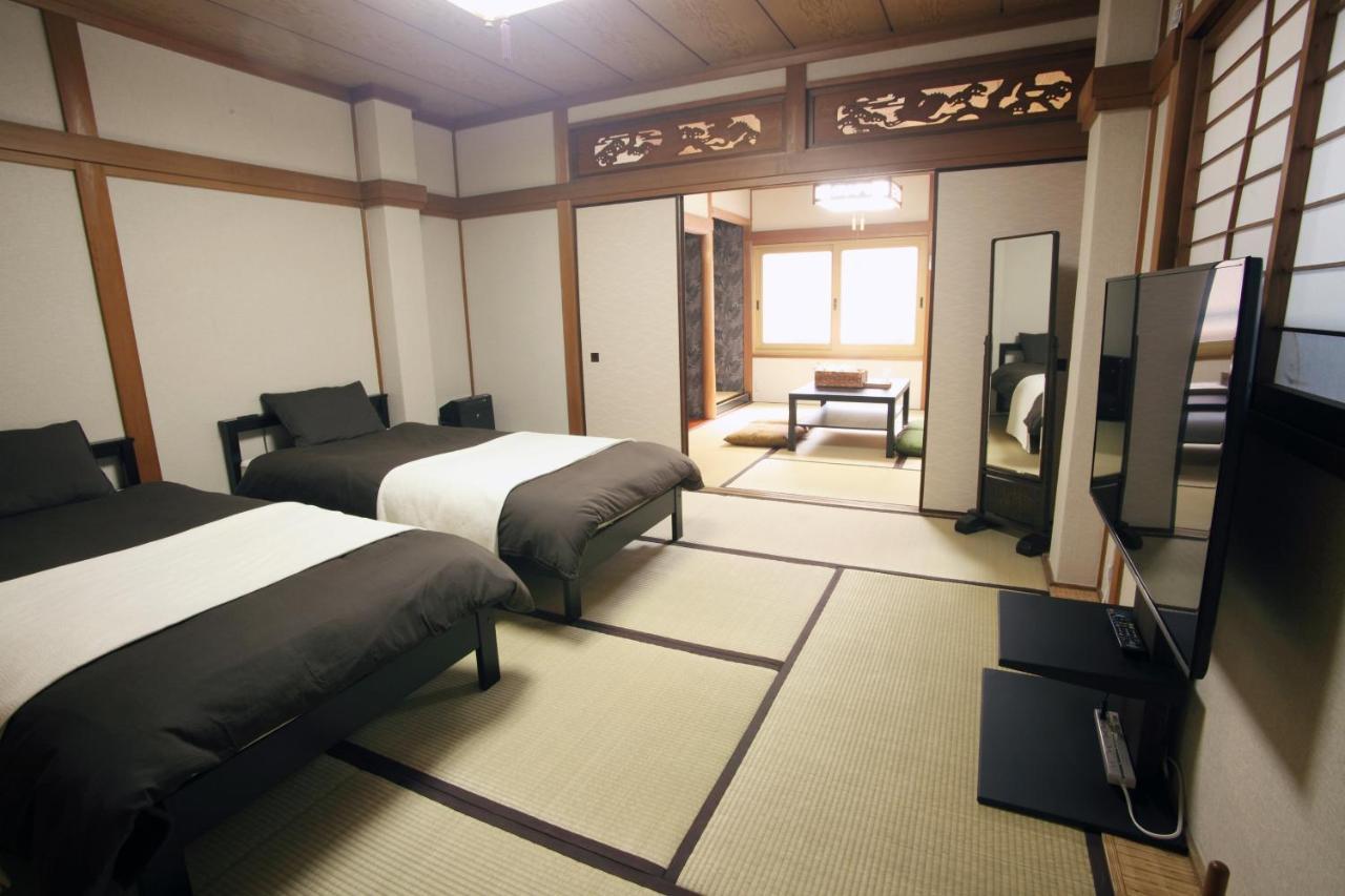Guest House Futaba Osaka Exteriör bild