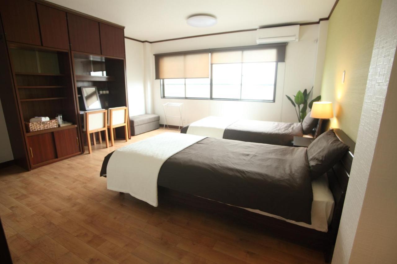Guest House Futaba Osaka Exteriör bild