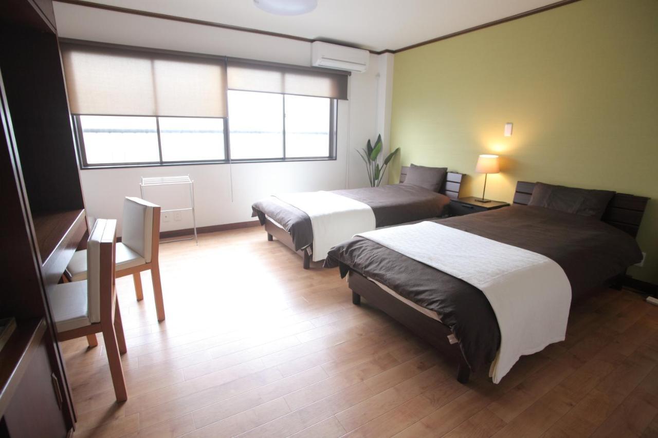 Guest House Futaba Osaka Exteriör bild