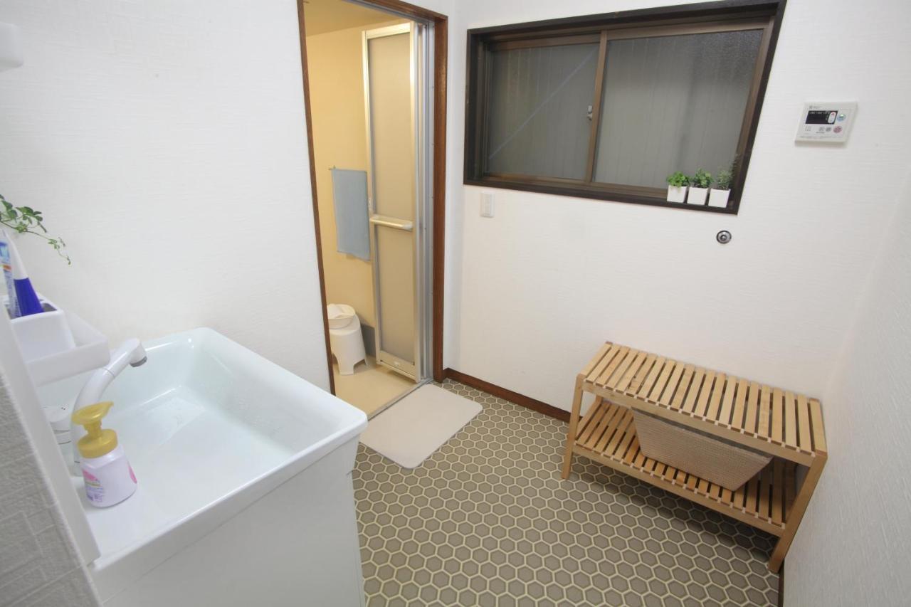 Guest House Futaba Osaka Exteriör bild